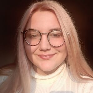 Meet your Posher, Bianca